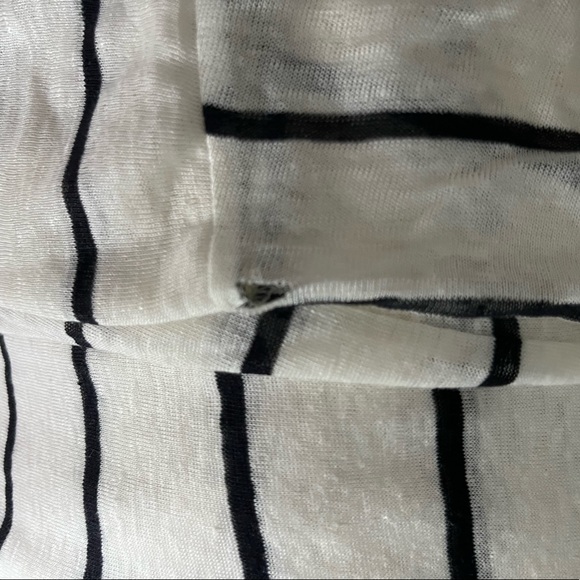 Joie, oversized (xs) lightweight linen sweater - Picture 4 of 4